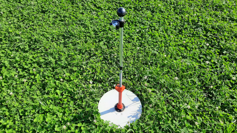Grashoogtemeter in grasklaver