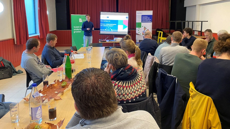 Samenkomst tour de boer -lagere ammoniakemissies zonder grote investeringen: benzoëzuur en eiwitverlaging toegelicht