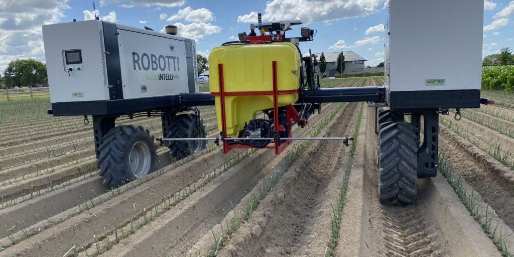 row spraying