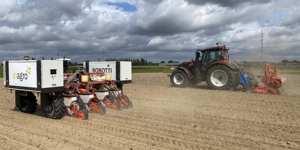 Agroboconnect_robot_veld