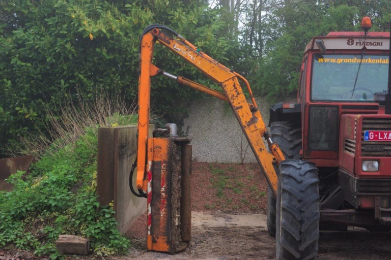 Klepelmaaier op arm zonder afvoer