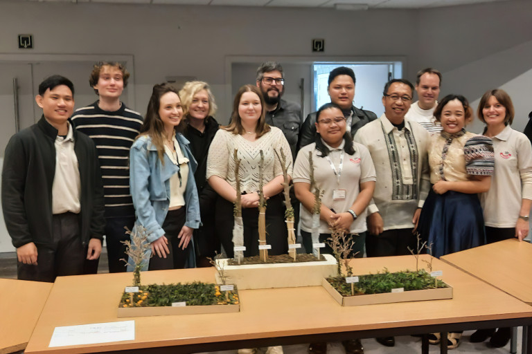 Groepsfoto studenten agroforestry