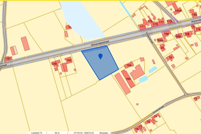 Kaart met aanduiding van het perceel weiland dat verkocht wordt door de provincie West-Vlaanderen