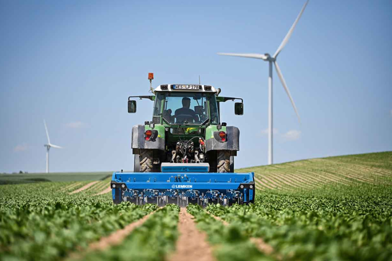 IC weeder Lemken