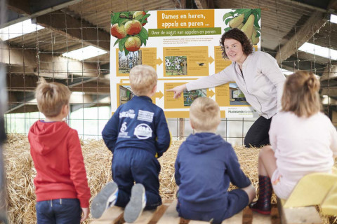 Zeildoek appels en peren landbouweducatief uitleendepot