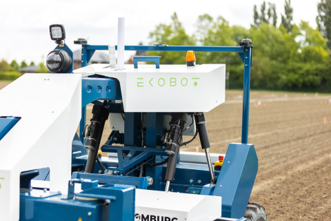 Ekobot WEAI (Homburg) op veld Detail