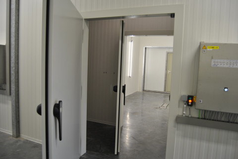 double hygiene doors with overpressure